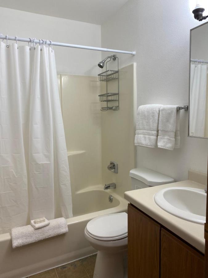 Onora Suites Wausau Exterior foto